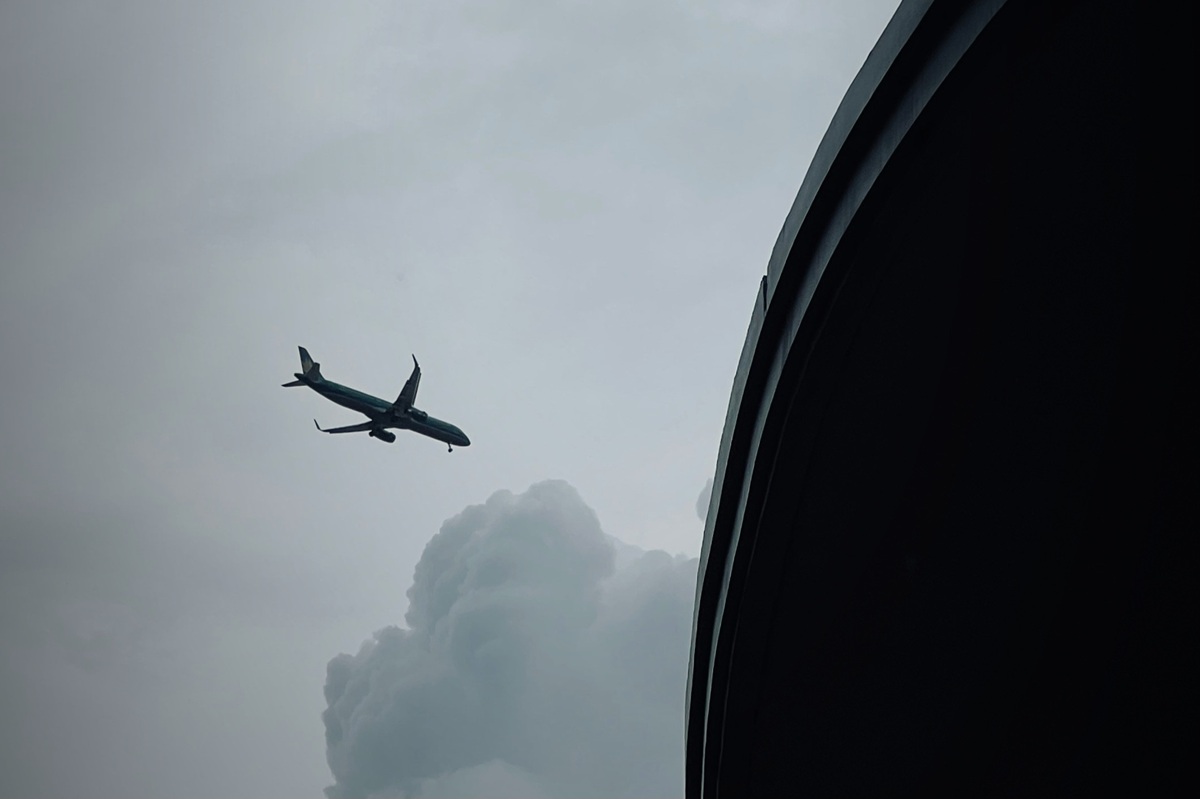 Sunday, 27 March 1977: A short story